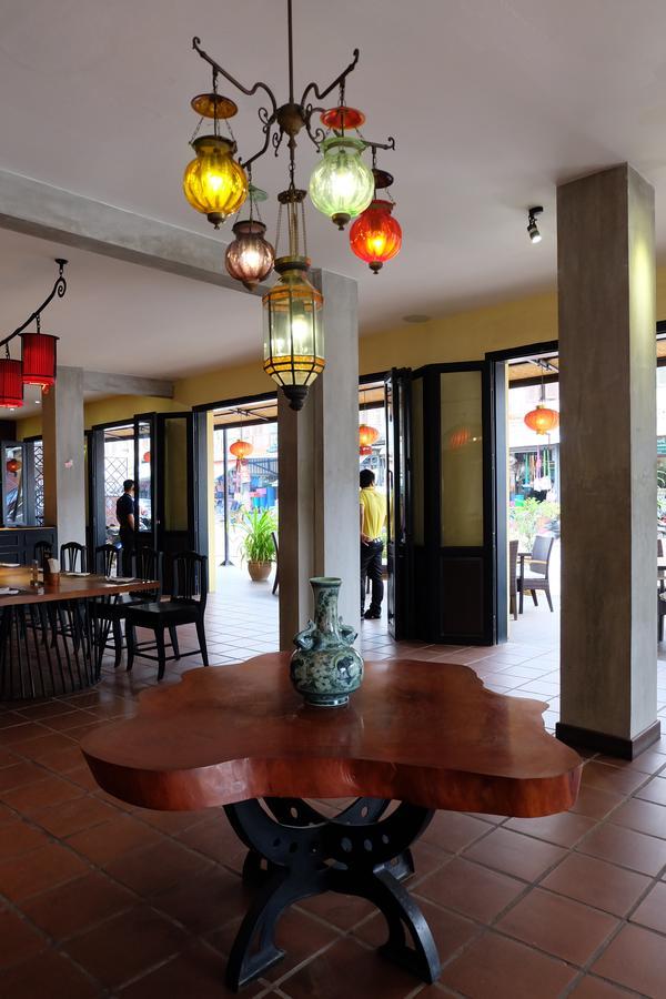 Inthira Thakhek Hotell Exteriör bild