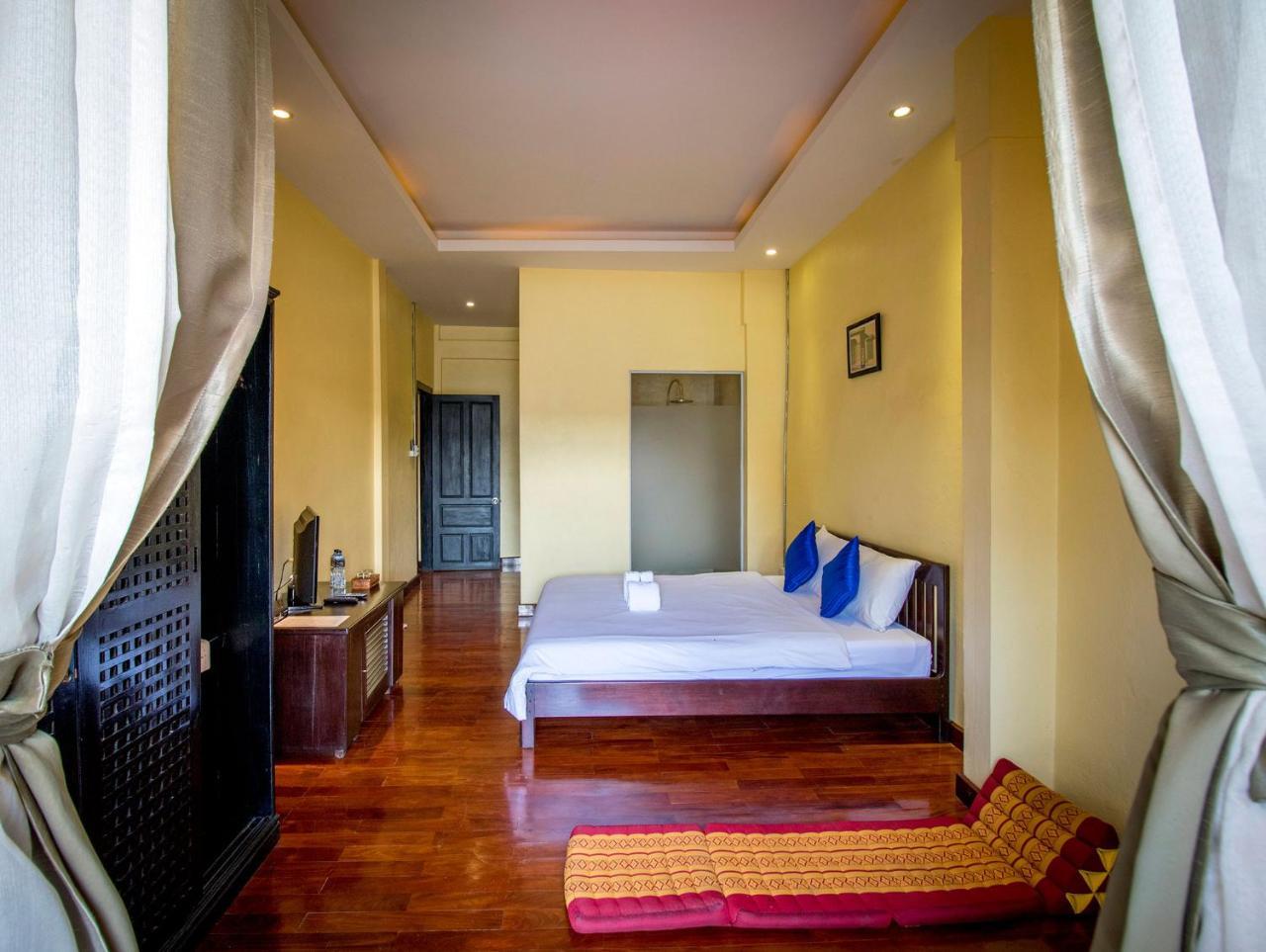 Inthira Thakhek Hotell Exteriör bild