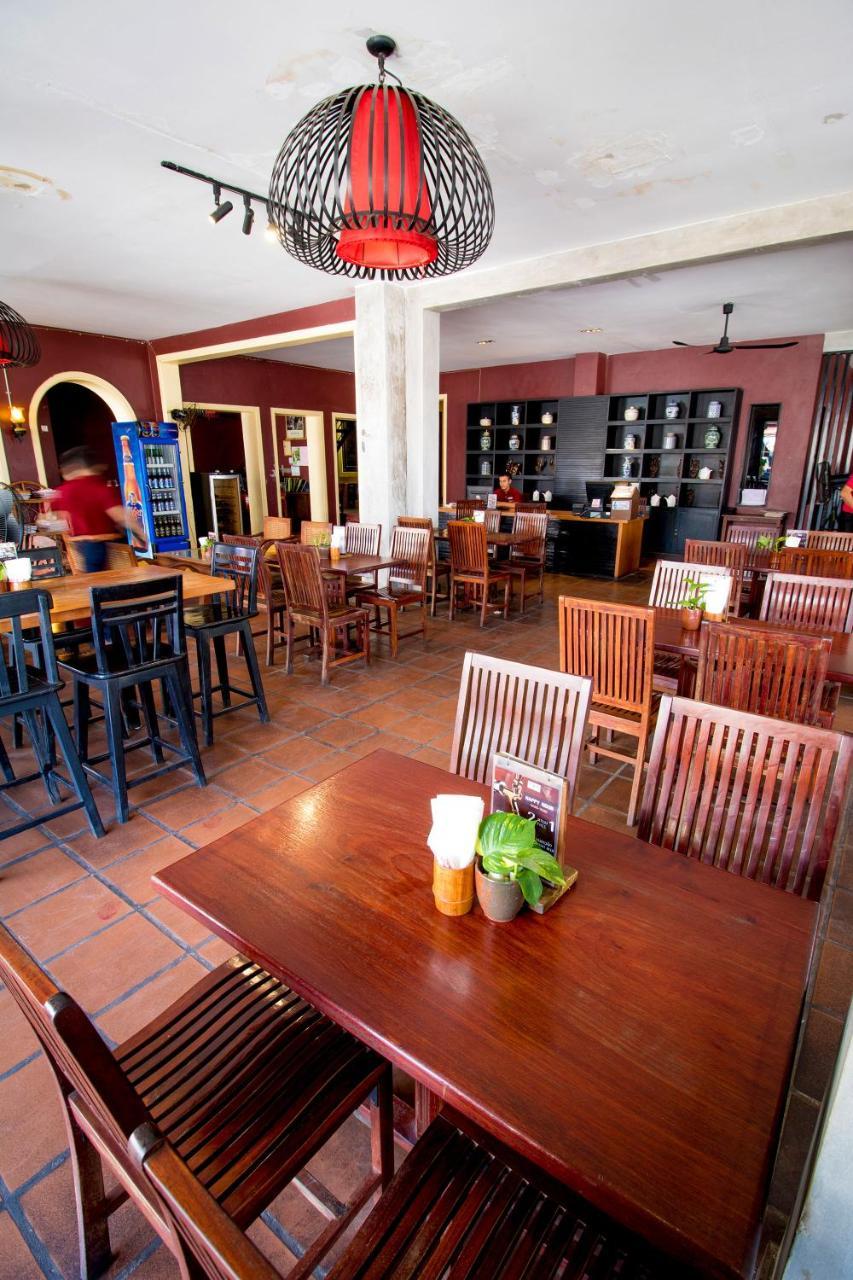 Inthira Thakhek Hotell Exteriör bild