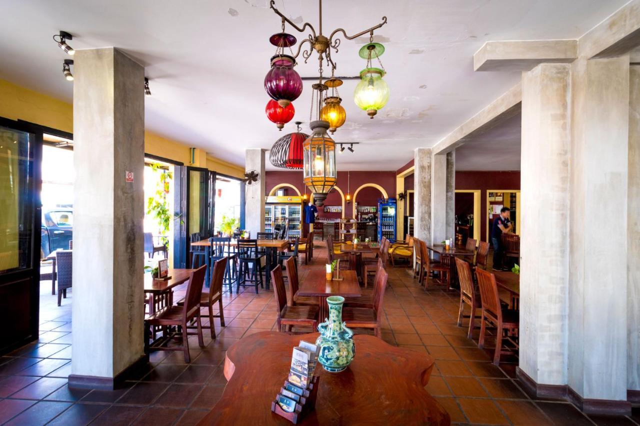 Inthira Thakhek Hotell Exteriör bild