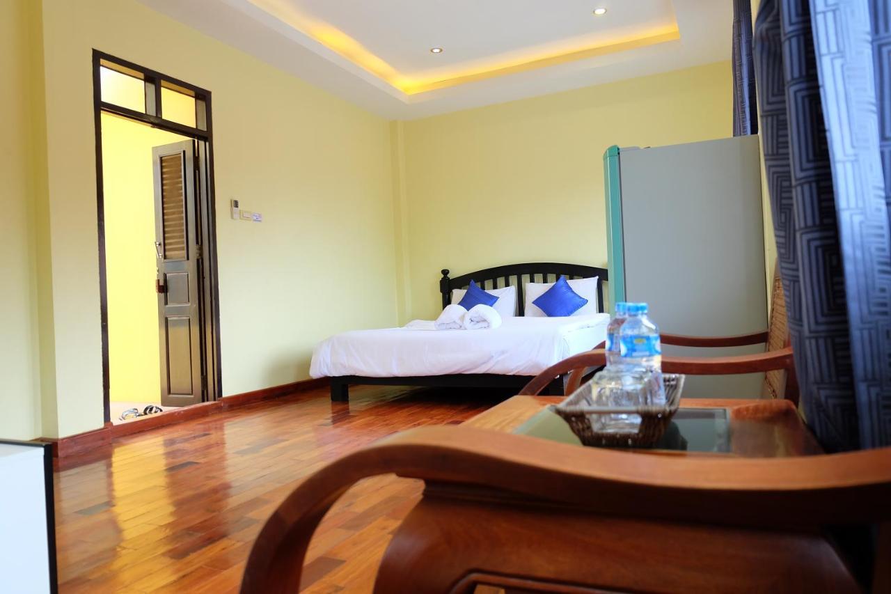 Inthira Thakhek Hotell Exteriör bild